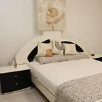 Spacious Apartment, Near Pinikoudes Ларнака