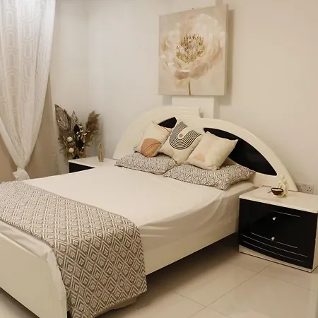 公寓 Spacious Apartment, Near Pinikoudes *