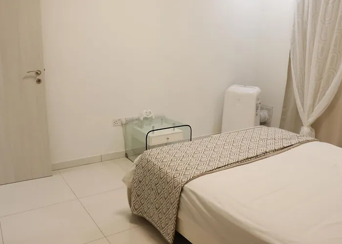 アパート Spacious Apartment, Near Pinikoudes