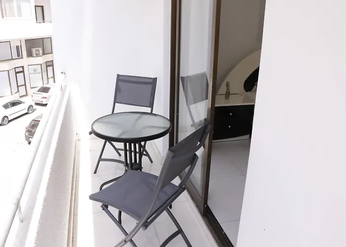 Appartamento Spacious Apartment, Near Pinikoudes *